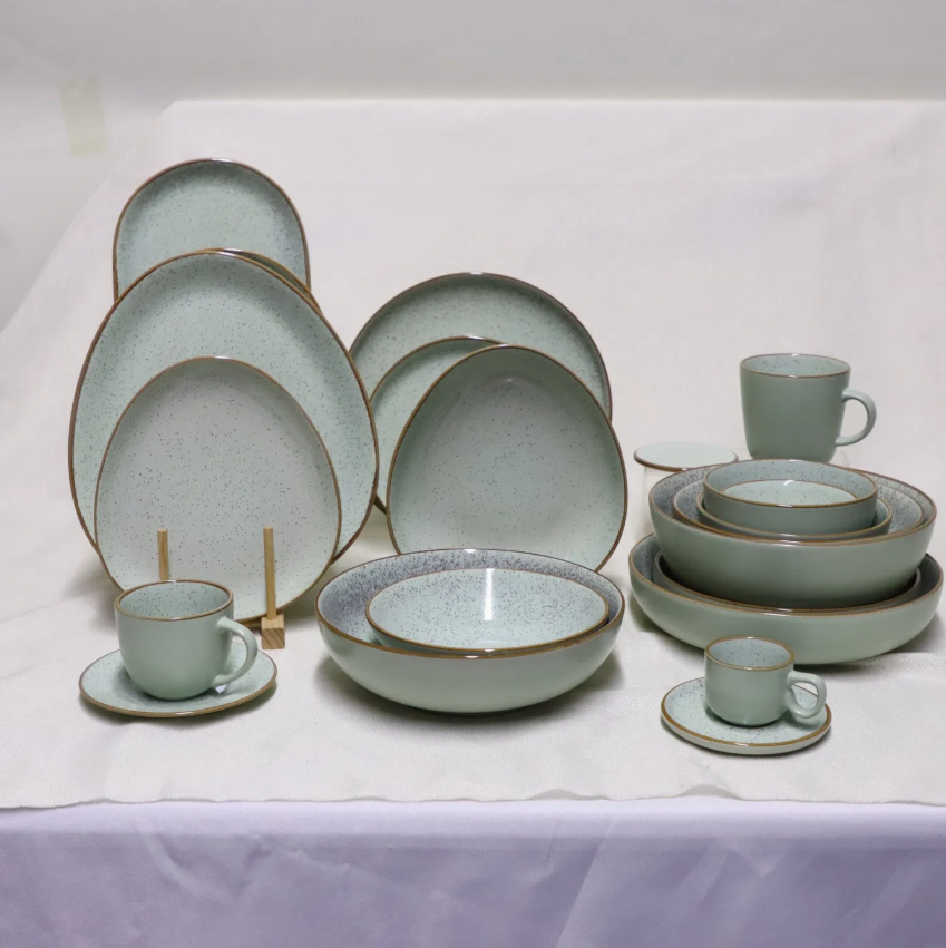 22-Piece Reactive Glaze Stoneware Dinner Set – Premium Ceramic Tableware