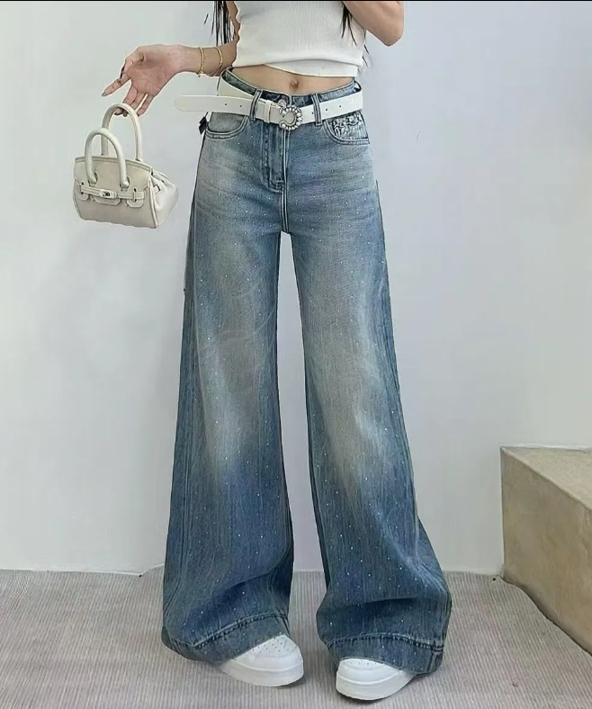Women's High-Waist Wide-Leg Jeans with Decorative Pocket Detail