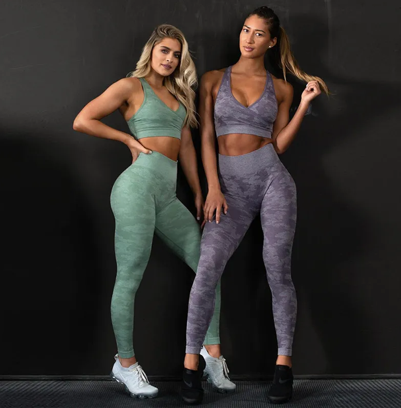 Women's 2-Piece Camouflage Yoga Set – Camo Sports Bra & High-Waist Fitness Leggings